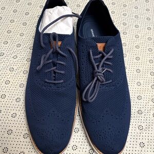 SOLD - Cole Haan Men's Dark Blue Oxfords